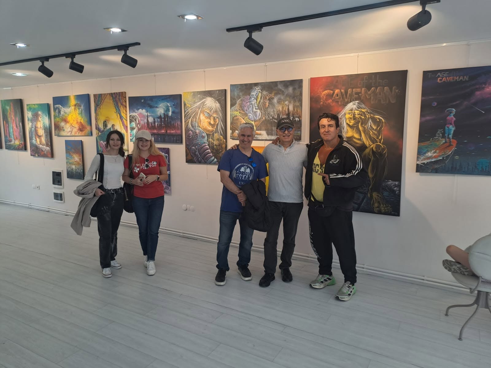 ArtVizyon İstanbul "CAVEMAN ve Dahası" sergisi.